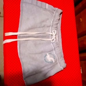 Hollister 82% cotton skirt